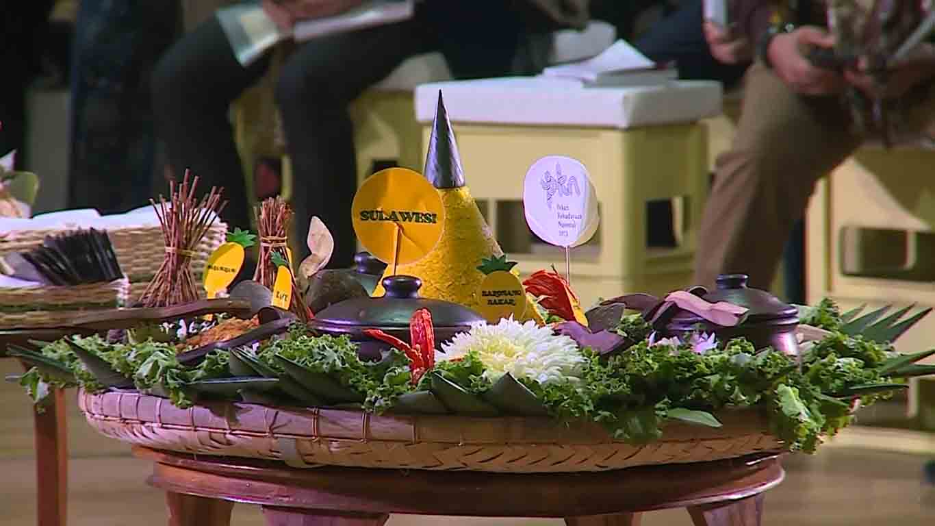 tumpeng%20sulawesi